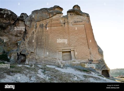 tomb of king midas